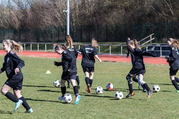 Bild 28 - C-Juniorinnen VfL Oldesloe - Wiker SV : Ergebnis: 0:5